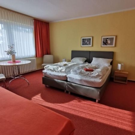 Pension Zur Fledermaus Waren  Esterno foto