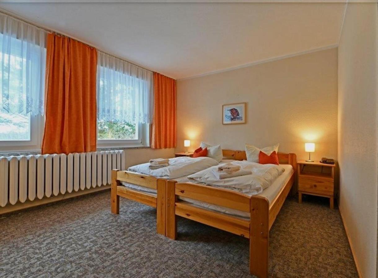 Pension Zur Fledermaus Waren  Esterno foto